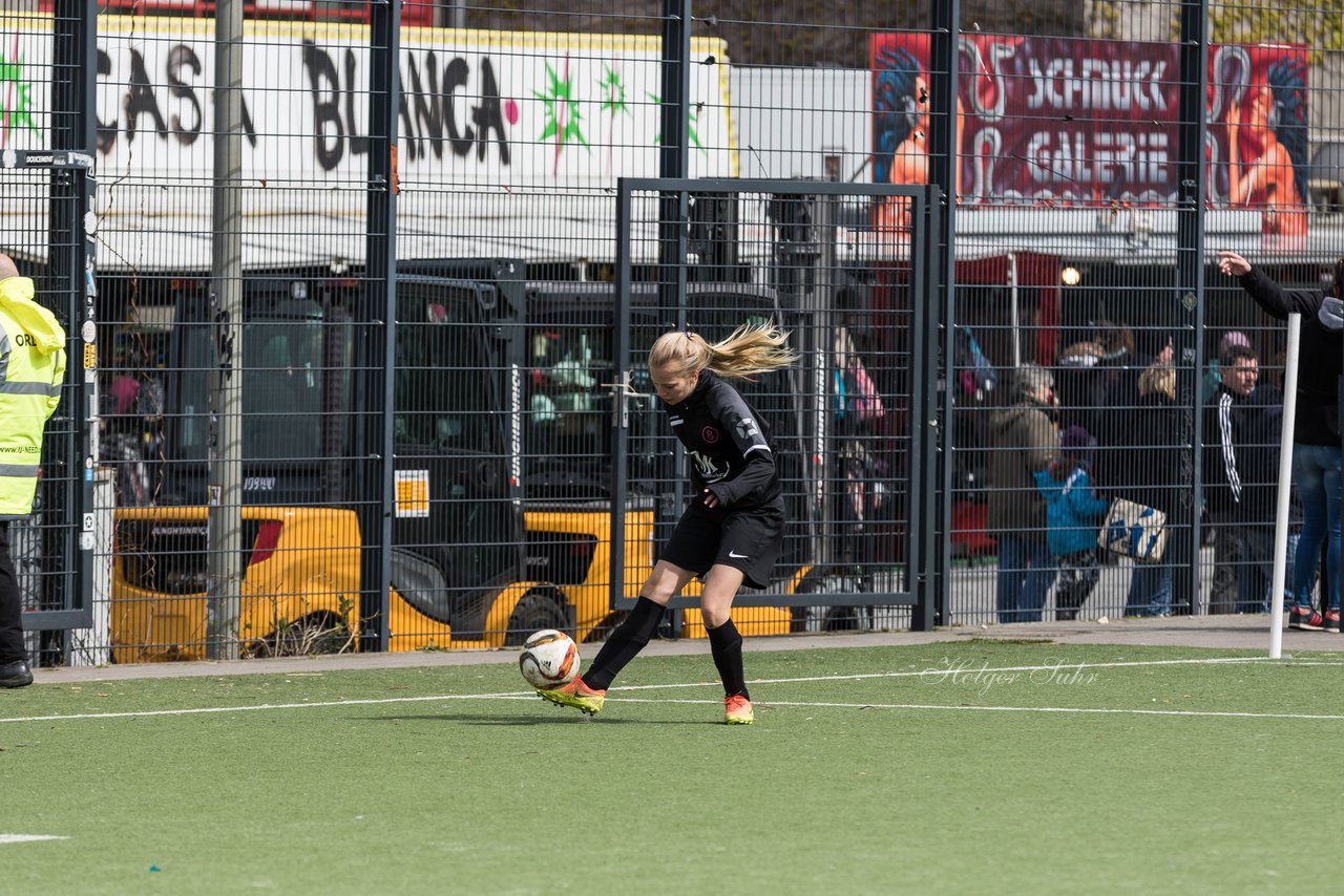 Bild 104 - B-Juniorinnen St.Pauli - C-Juniorinnen SV Steinhorst : Ergebnis: 1:2